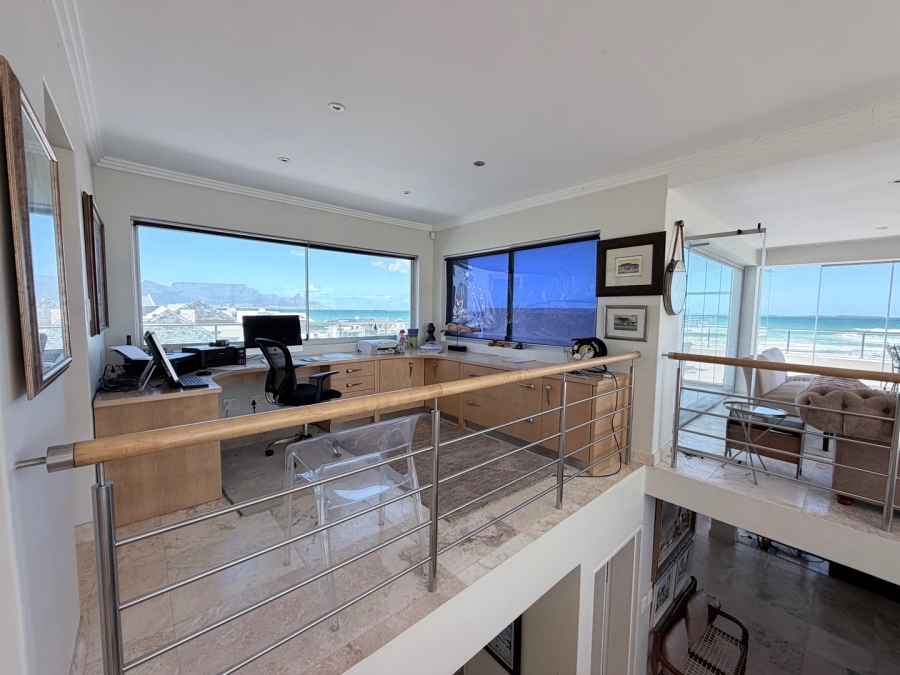 7 Bedroom Property for Sale in Bloubergstrand Western Cape